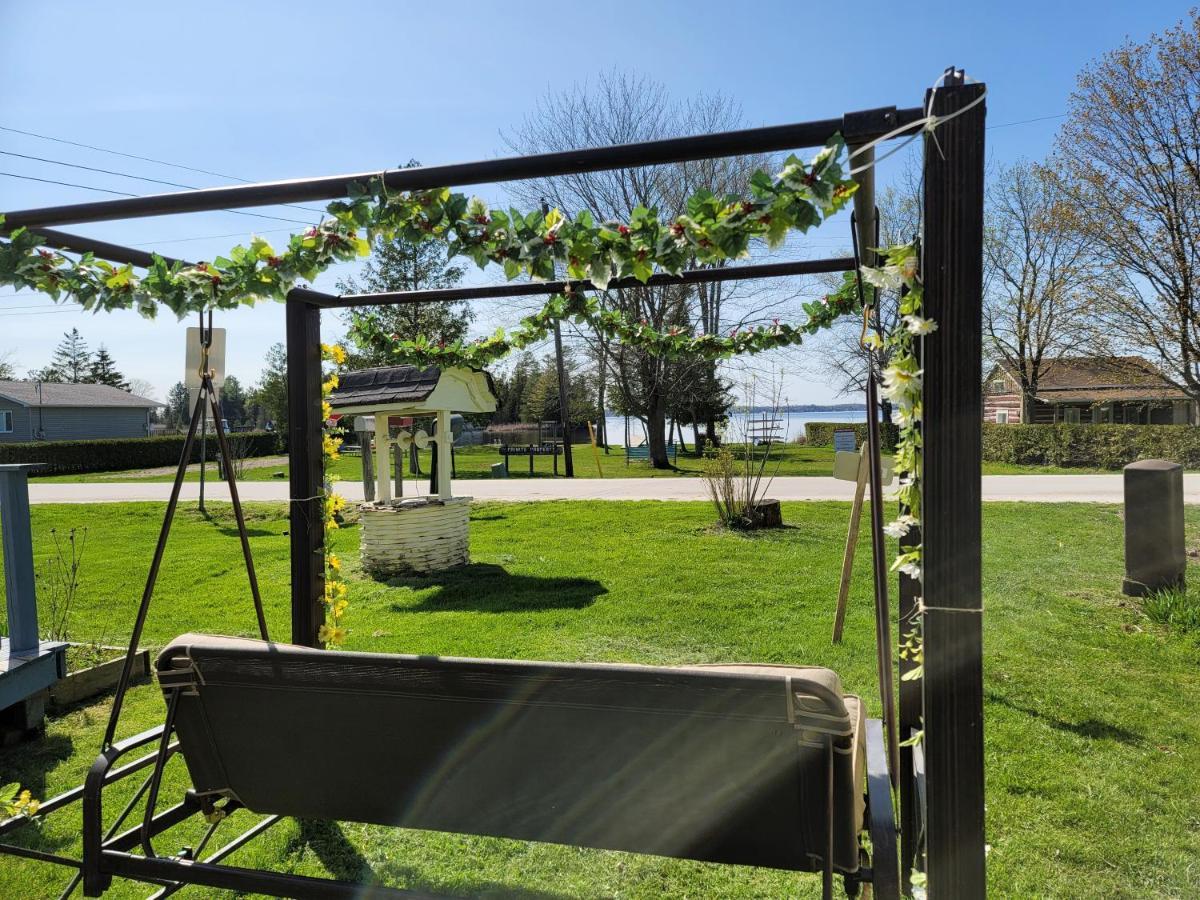 Fun Place With A Sandy Beach For Swimming, Boating, And Fishing, Featuring 3 Available Cabins Fenelon Falls Kültér fotó